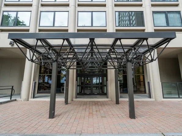 65 E India Row APT 6B, Boston, MA 02110