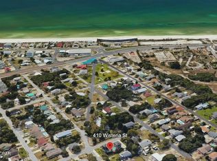 410 Wisteria St, Panama City Beach, FL 32407