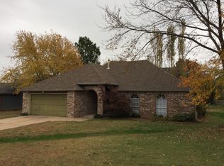 6905 W Silver Oak Dr S, Tulsa, OK 74107