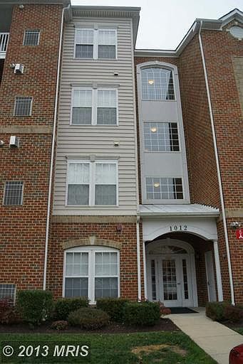 1st image of 1012 Samantha Ln APT 302