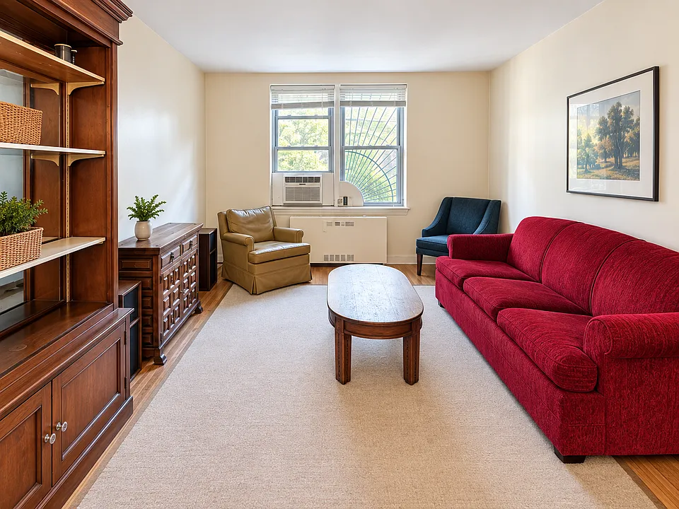 153 Bennett Ave #2F
