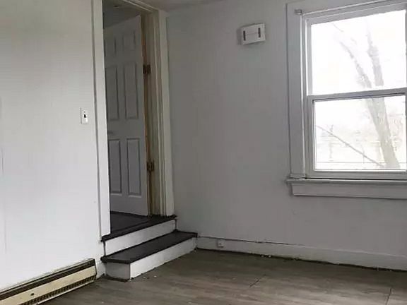 3rd image of 2107 Park Ave #5