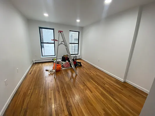 Rented by Oxford Property Group | media 9