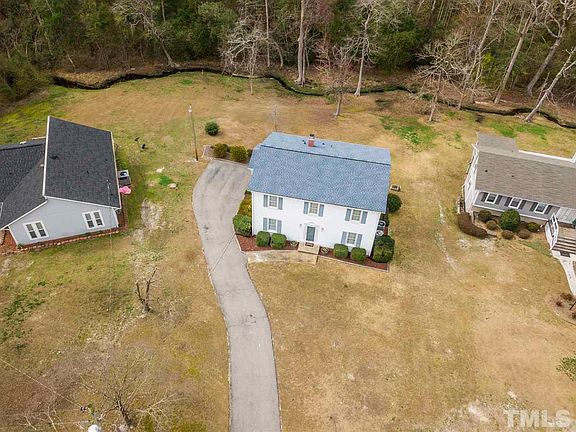 4th image of 424 Southwood Dr