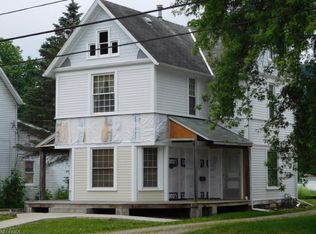 618 W State St, Newcomerstown, OH 43832