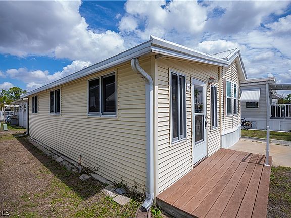 2nd image of 51 La Fonda Ln