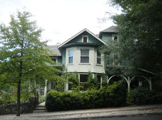 84 Main St, Delaware Water Gap, PA 18327