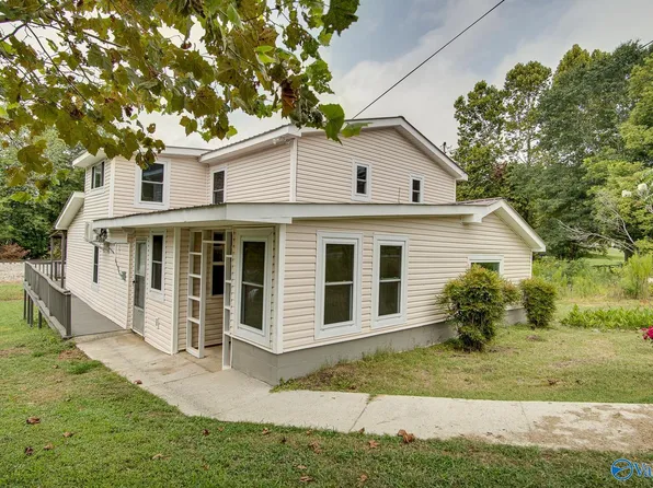 390 S Main St, Boaz, AL 35956