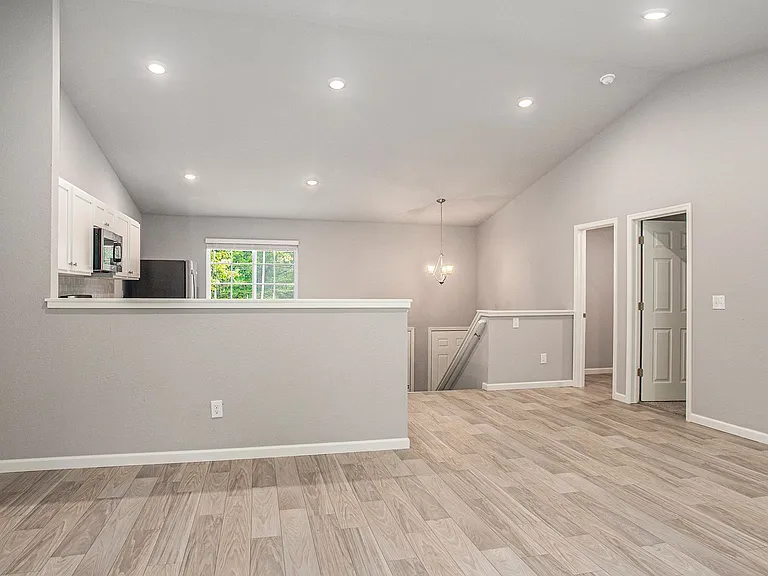5485 E Karen Ct — Photo 5