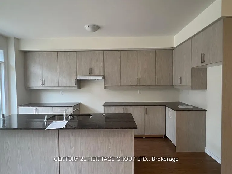 22 Blick Cres — Photo 7