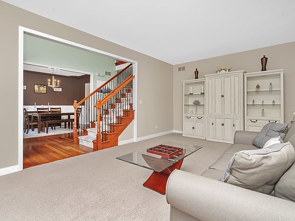 5th image of 22684 Stanford Dr