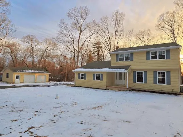 11 Hanthorne Dr, Pittsgrove, NJ 08318