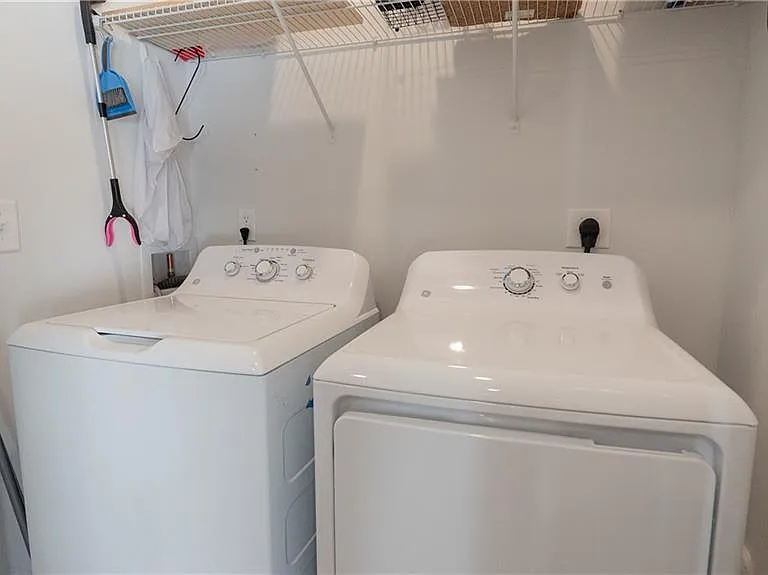 609 Riverside Dr — Photo 7
