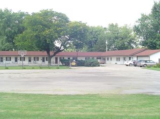 517 E Rock Falls Rd, Rock Falls, IL 61071