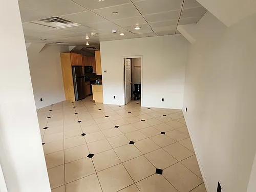 298 Park Ave Photo 1