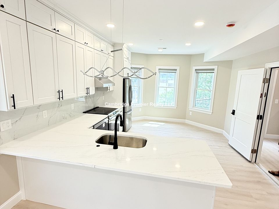 1st image of 233 Highland Ave #2