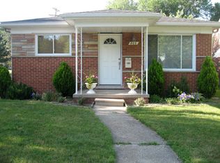803 E 6th St, Royal Oak, MI 48067