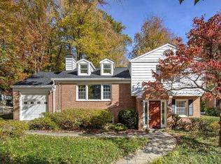 621 Crocus Dr, Rockville, MD 20850