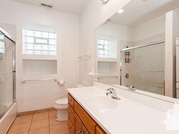 5th image of 3259 W North Ave #2F5