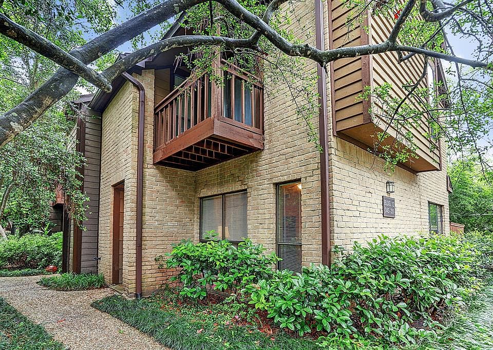 1st image of 11711 Memorial Dr APT 351
