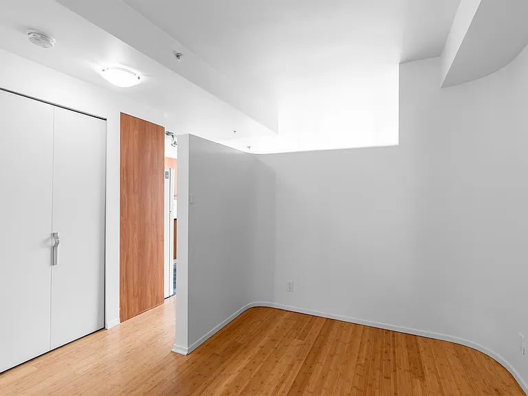 1478 Hastings St W #507 — Photo 6