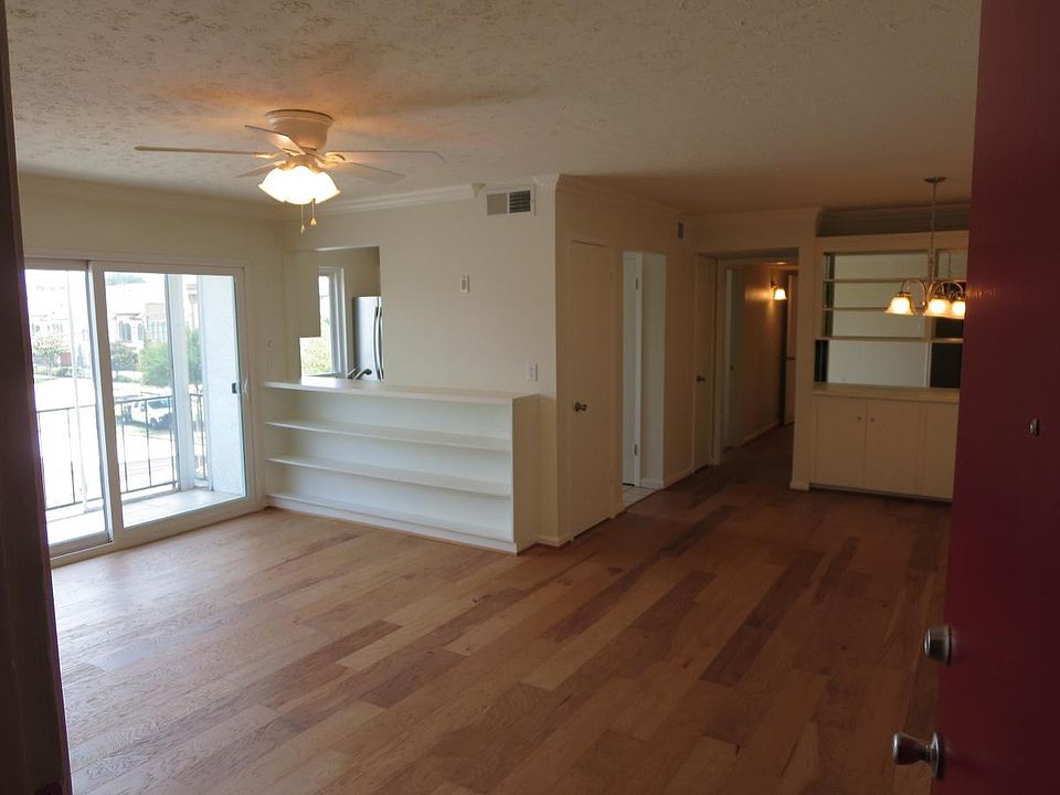 1st image of 505 Westcott St APT 301