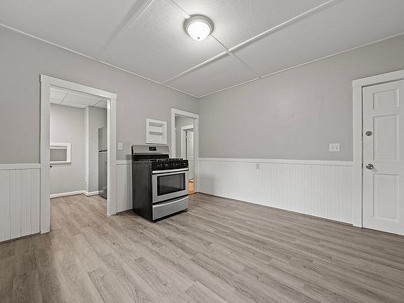 5th image of 99 Laurel Ave