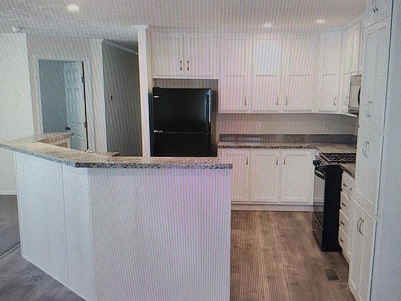 2nd image of 1250 Paree St #501