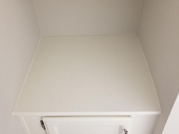 4th image of 3477 Clarington Ave #111