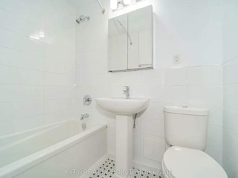 1291 Bayview Ave N #201 — Photo 12
