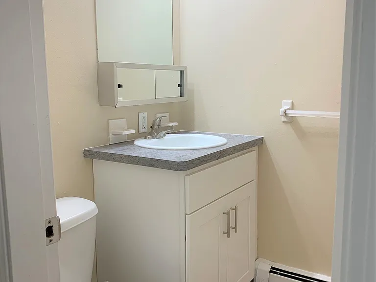 Yarmouth Pointe Apartment Homes — Photo 26