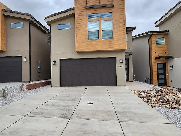 5912 S Legolas Ln — Photo 2