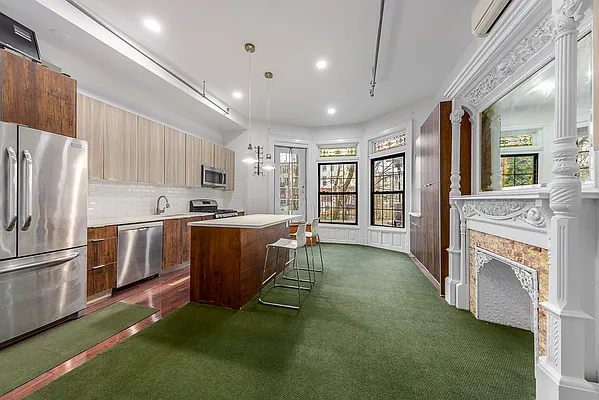 Rented by Bah Realty Group LLC | media 2