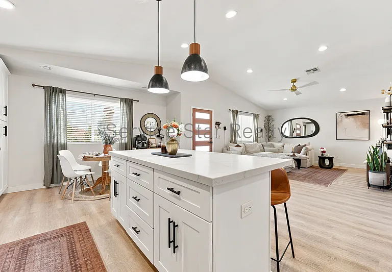 2162 E Concorda Dr — Photo 14