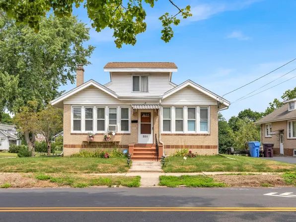 201 Francis Street, New Britain, CT 06053