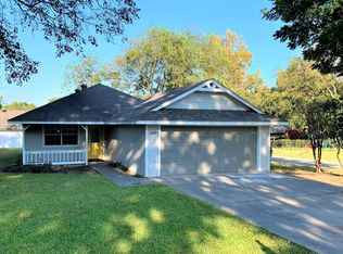 600 S Magnolia St, Pottsboro, TX 75076