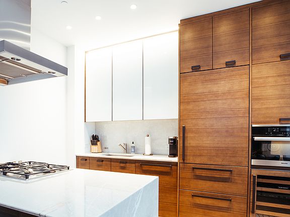 4th image of 1429 12th Ave #336E