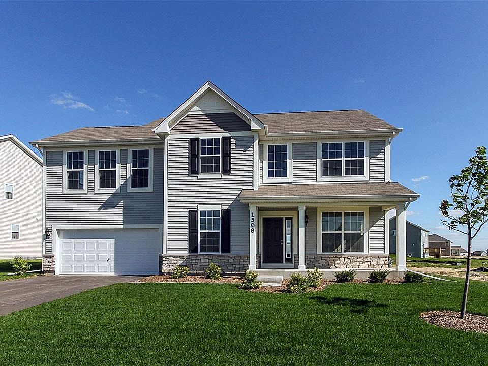 Located on 0423 in Lakewood Prairie in Joliet, IL