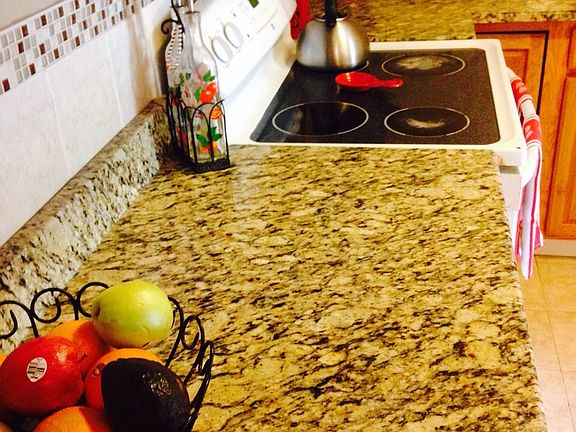 3rd image of 215 Winter St APT 2G