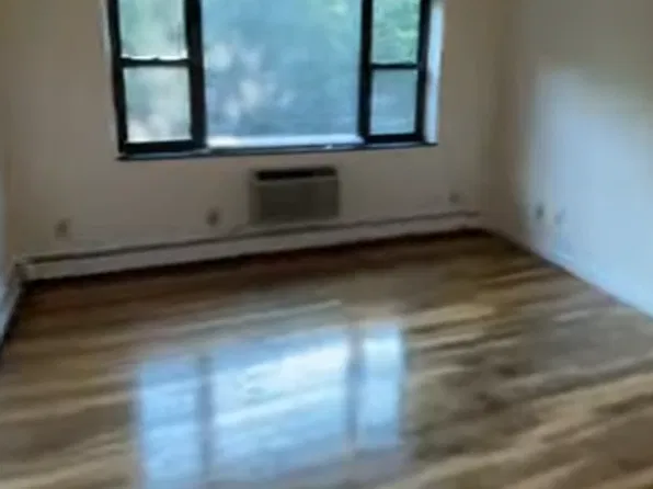 292 Grove St #22A, Auburndale, MA 02466