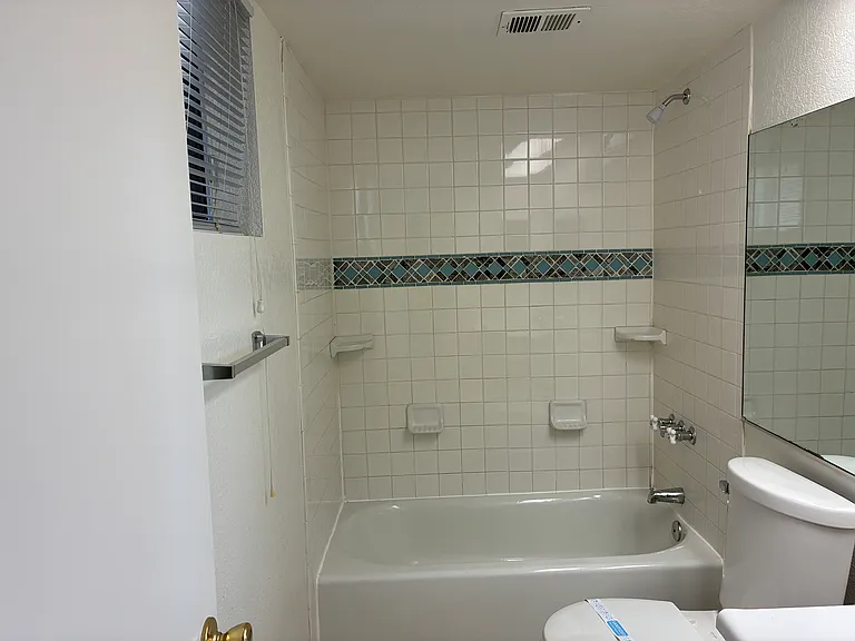 602 W Wickieup Ln — Photo 21