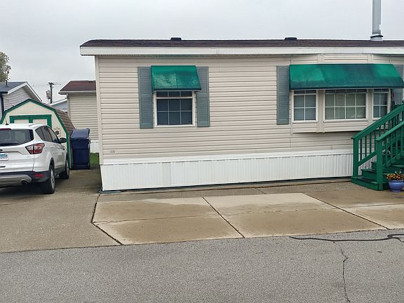 3rd image of 8800 S Harlem Ave Trailer 529
