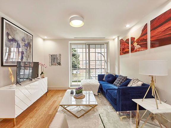 2nd image of 43 Newel St #3A