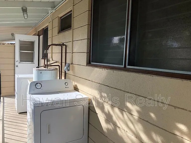 720 Birch St #D — Photo 16
