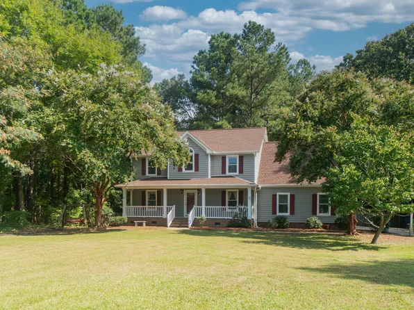 210 Lopez Ln, Clayton, NC 27527