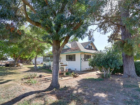 2nd image of 26618 N Lower Sacramento Road