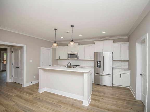 5th image of 7242 Sassafras Way