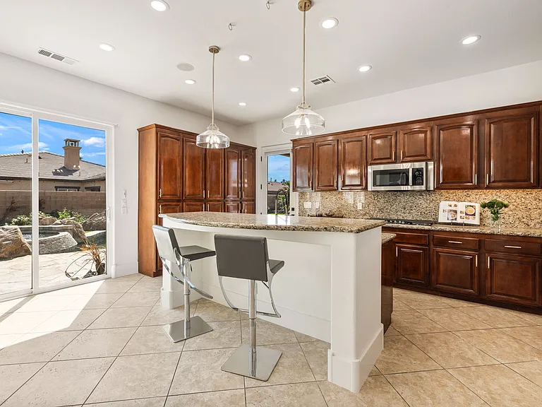 57806 Cantata Dr — Photo 17