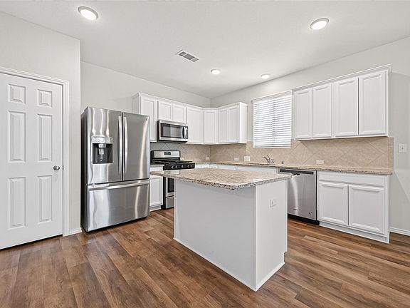 4th image of 4429 Longleaf Timbers Ct