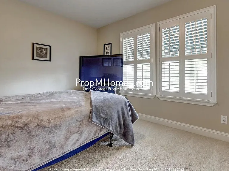 16711 SW 134th Ter — Photo 14